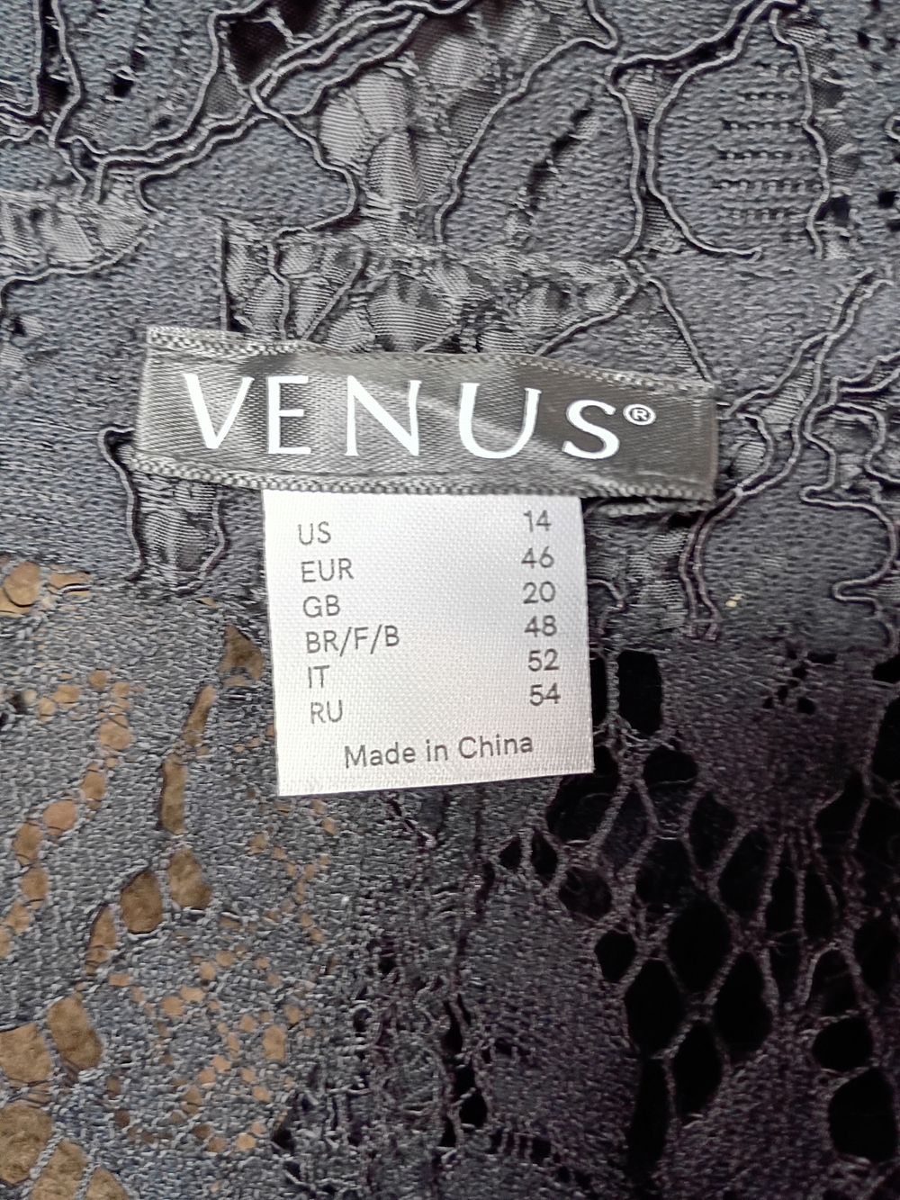 Black Lace Belted Trench Coat - Picture 7 of 8